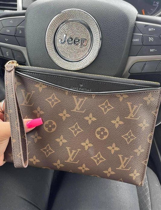 LV wristlet